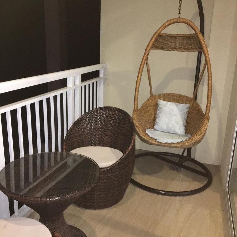Pico Beach Front Condo Nasugbu Extérieur photo